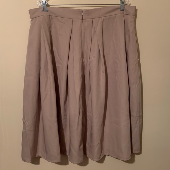 Chou Yatou Skirt - Picture 3 of 3